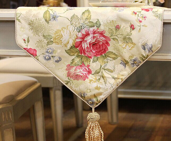 多情桌旗 让家居更有腔调的秘诀