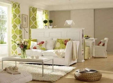 小户型住宅 客厅与餐厅的巧妙隔断