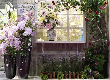 销往全国的仿真花来自万菱