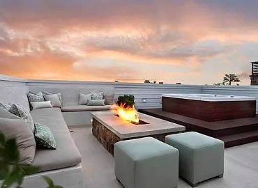 被浪漫堆砌的别墅式花园