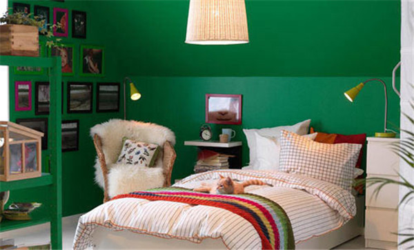 不同色彩来点缀 色彩斑斓的卧室设计3.jpg