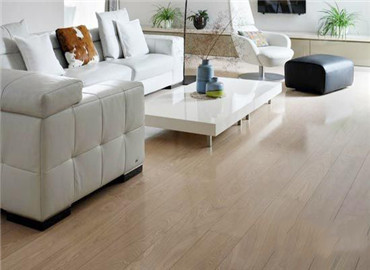 防潮更要防沙粒 地板铺设别马虎