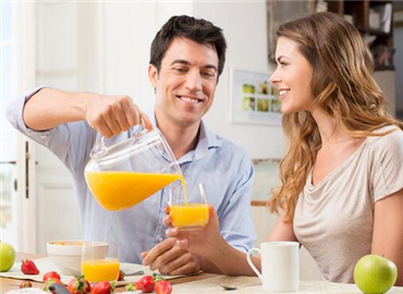 绿色健康喝出来 榨汁机给你最新鲜的呵护