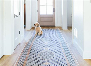 巧用地毯营造温暖家居氛围