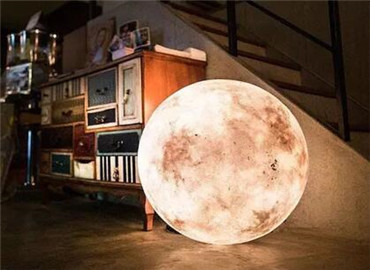 表白新技能get！摘下月亮送给你