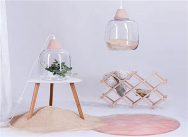 简直不可思议！花架居然能腾空发光