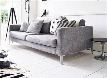 画框般的简约与静默 流连于黑白之间