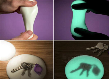 橡皮泥竟然会发光 太好玩了有木有