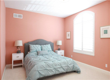 卧室台灯这样选才有利于睡眠