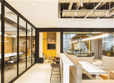 最全办公桌布局详解 好风水助高升