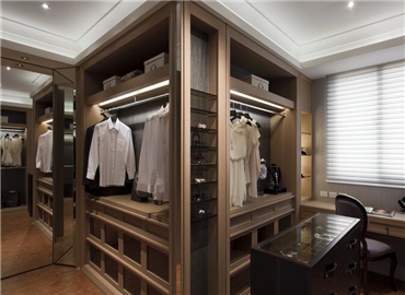 衣帽间这样装修漂亮又省钱 不看就可惜了