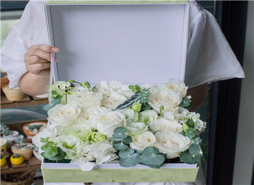 白色情人献礼季 赠你四海八荒的甜蜜之最