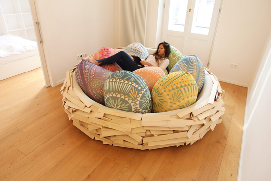 巨人“鸟巢”沙发床，让你像倦鸟一样在“巢”中放松身心
