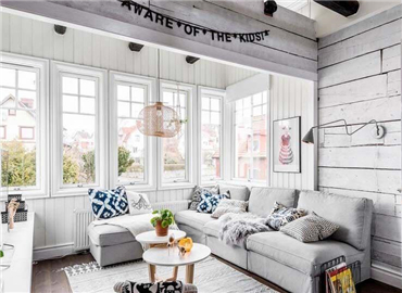 怪不得人家的客厅这么特别 原来沙发要这样摆