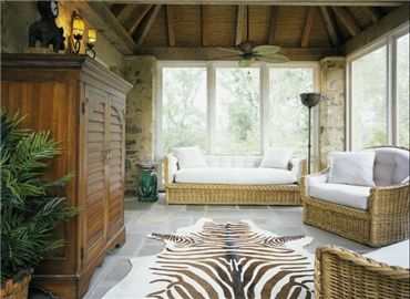 你知道封闭式阳台装修要注意什么吗？